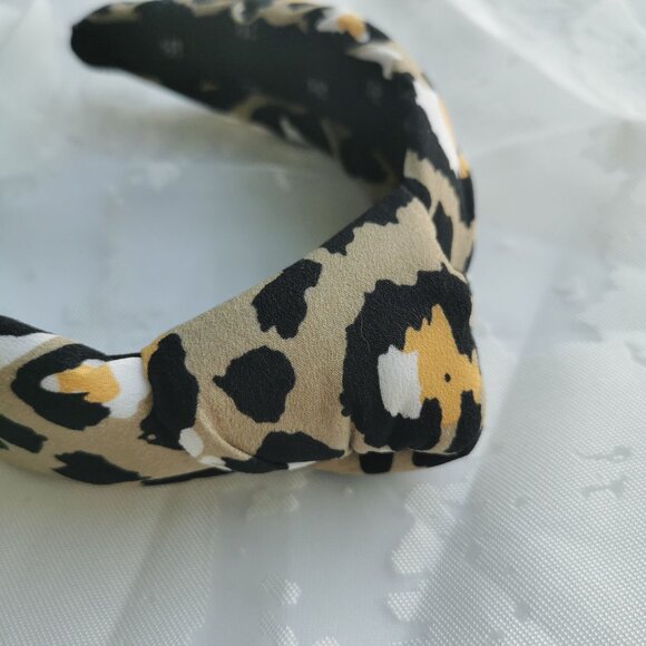 Alicia Bonnie On The Prowl Leopard Knotted Headband NEW - Picture 2 of 5